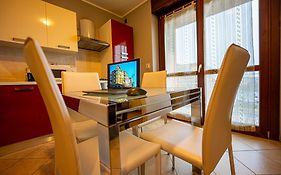 Turin Airport Apt G